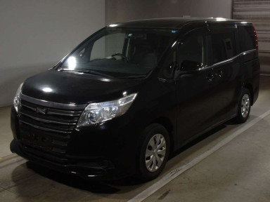 2015 Toyota Noah