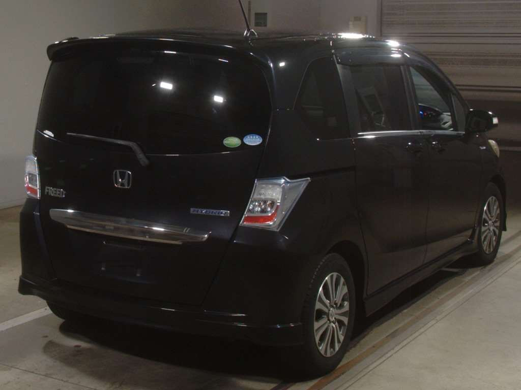 2012 Honda Freed hybrid GP3[1]