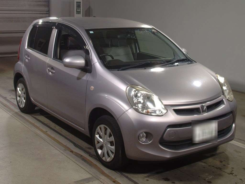 2014 Toyota Passo KGC30[2]