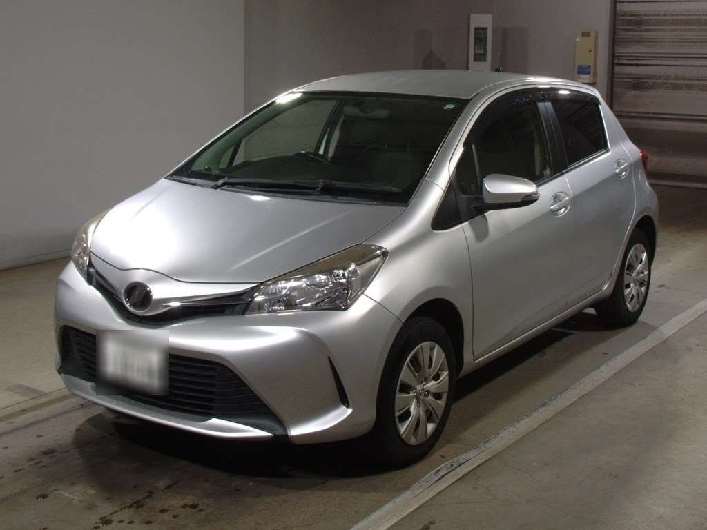 2014 Toyota Vitz NSP135[0]