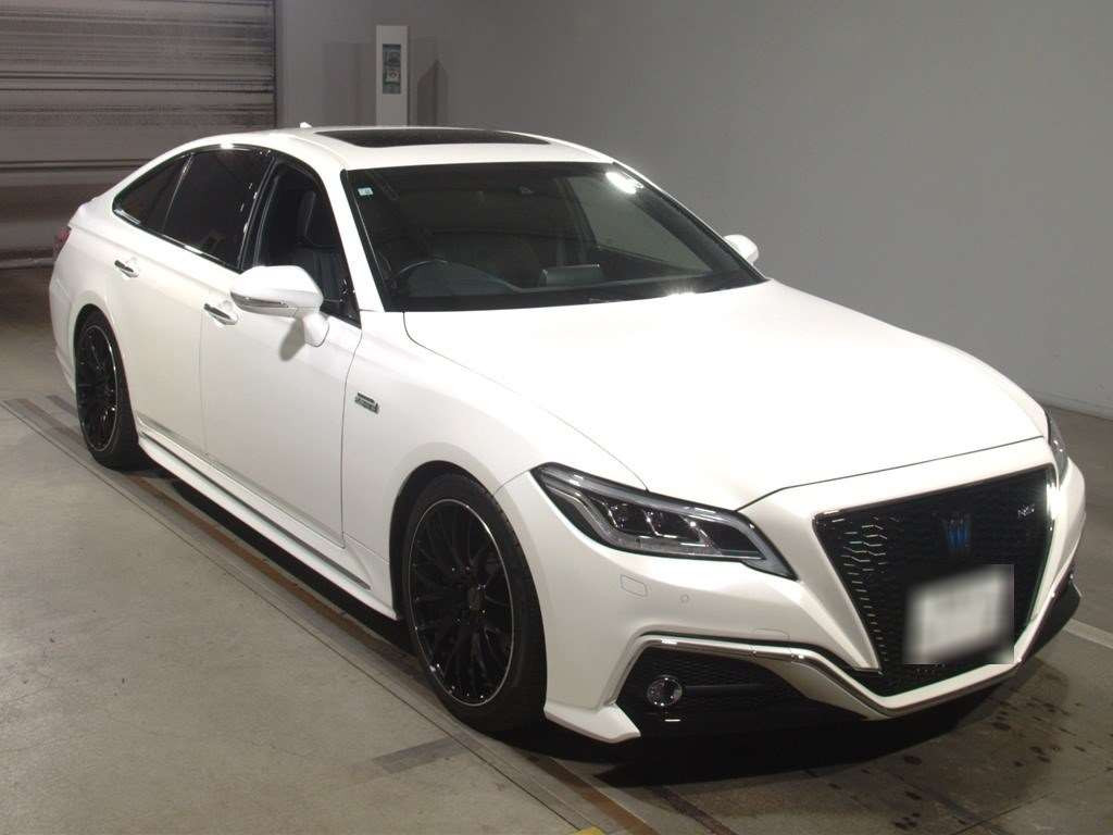 2018 Toyota Crown Hybrid GWS224[2]