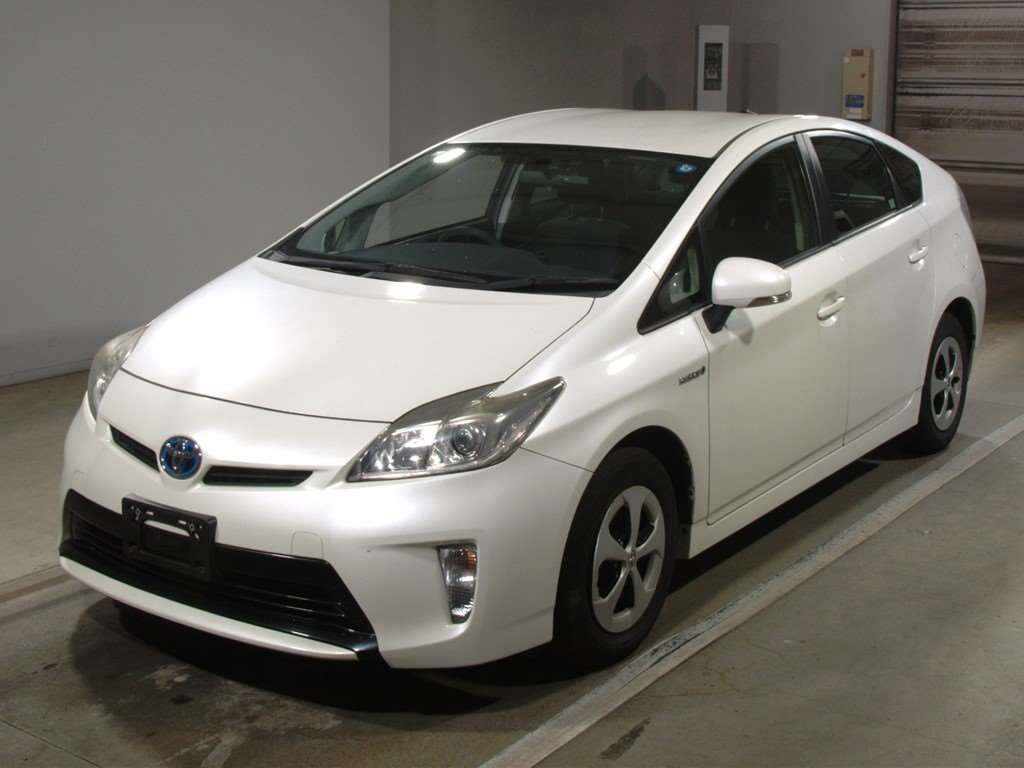 2015 Toyota Prius ZVW30[0]