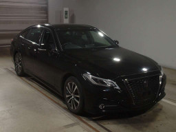 2018 Toyota Crown