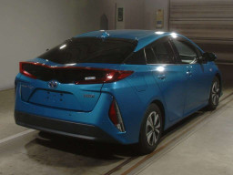 2018 Toyota Prius PHV