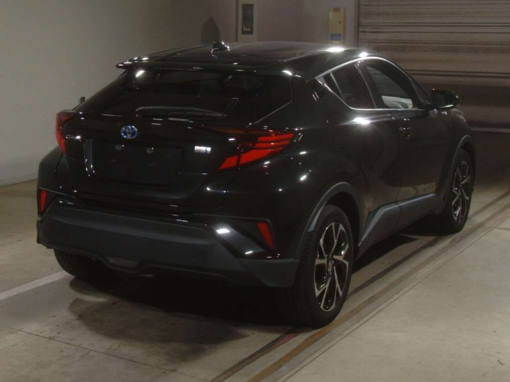 2021 Toyota C-HR ZYX11[1]