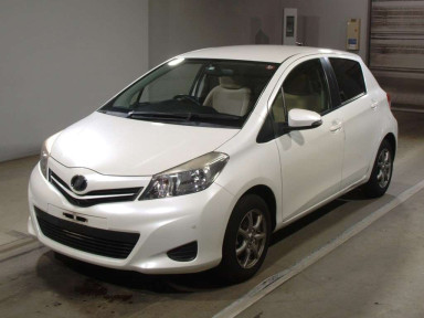 2013 Toyota Vitz