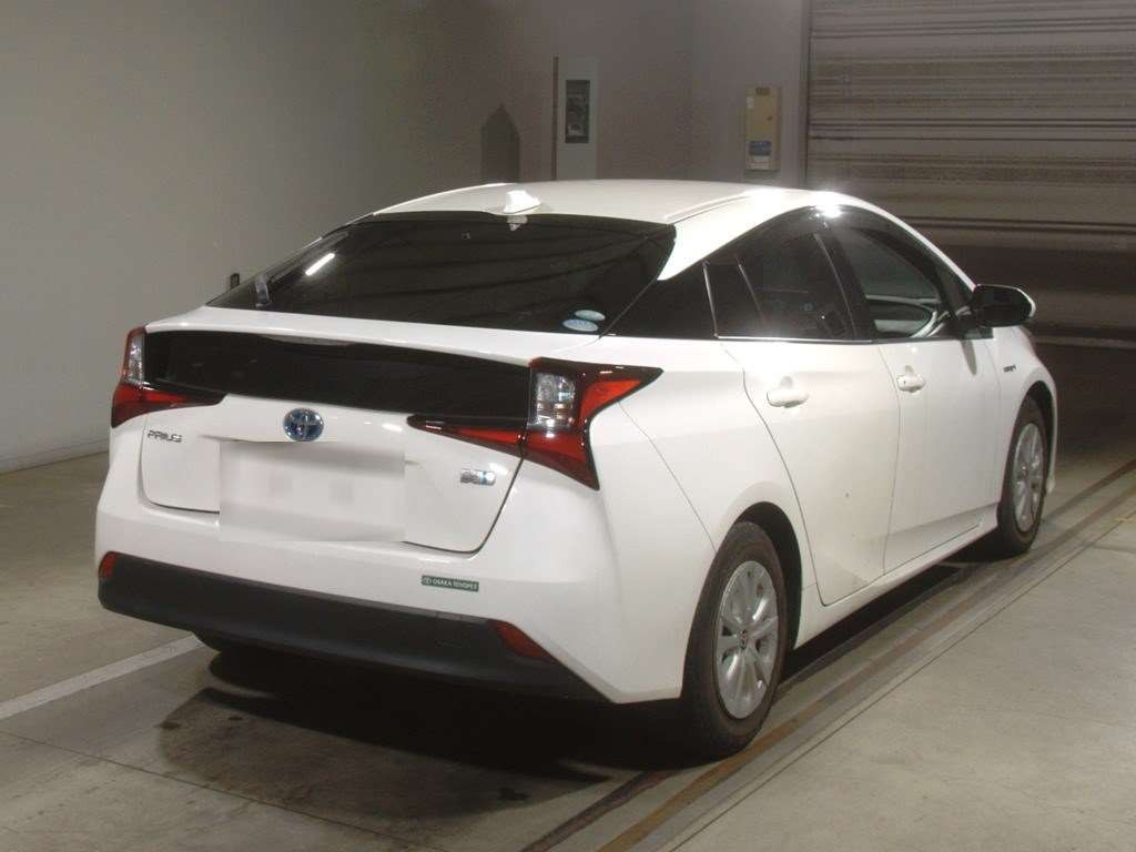 2019 Toyota Prius ZVW51[1]