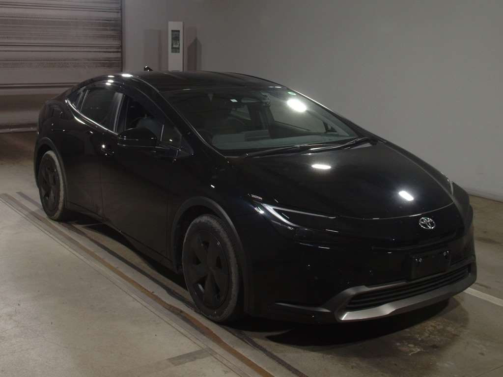 2023 Toyota Prius ZVW60[2]