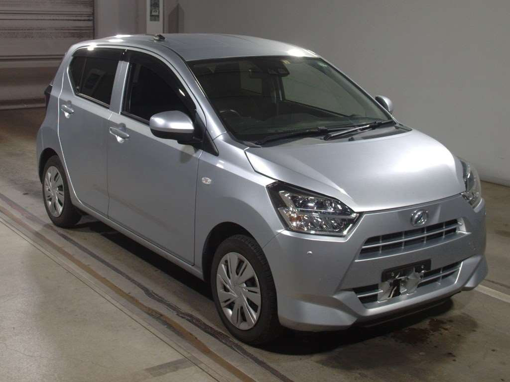 2022 Daihatsu Mira es LA350S[2]