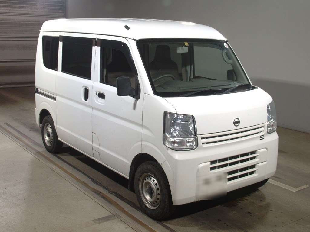 2020 Nissan NV100 Clipper DR17V[2]