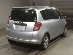 2010 Toyota Ractis