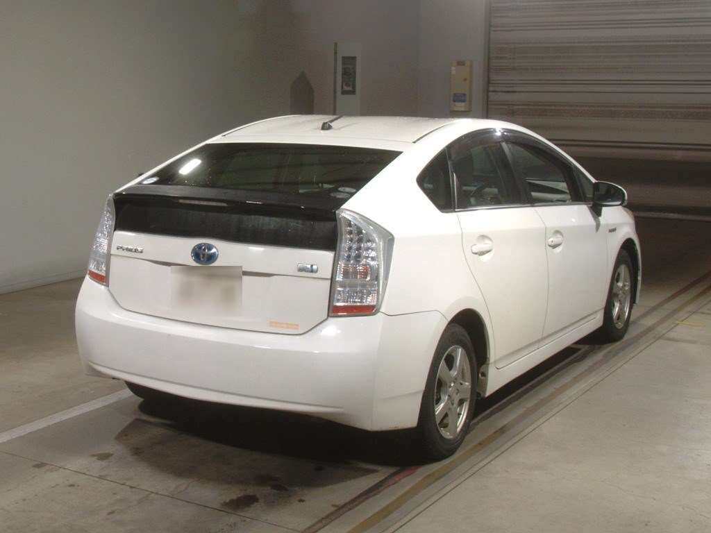 2010 Toyota Prius ZVW30[1]