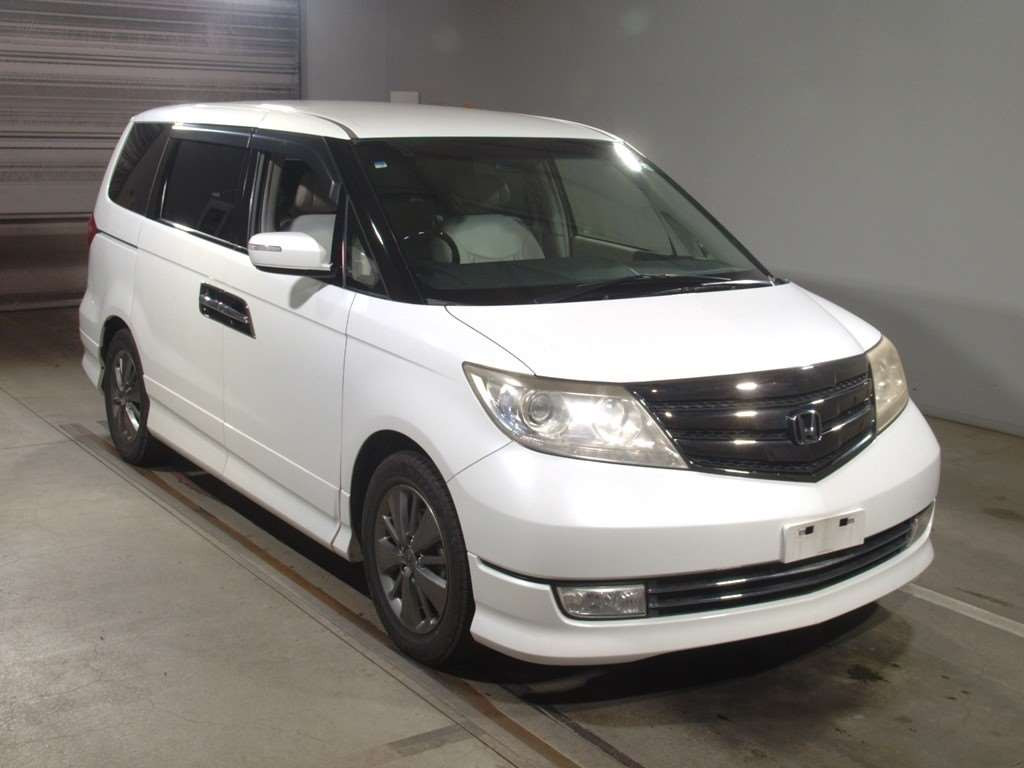 2012 Honda Elysion prestige RR1[2]