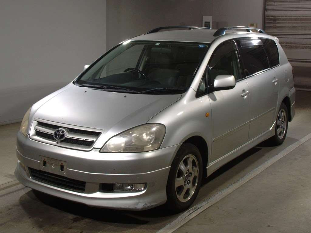 2001 Toyota Ipsum ACM26W[0]