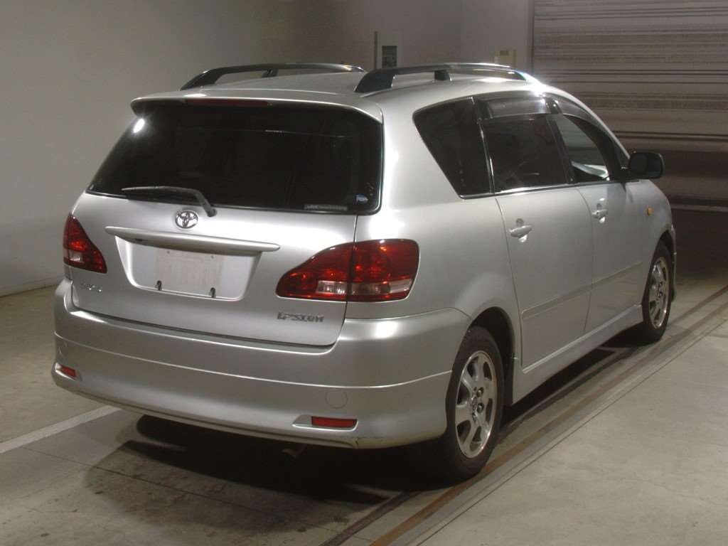 2001 Toyota Ipsum ACM26W[1]