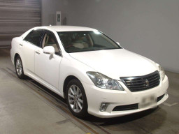 2012 Toyota Crown