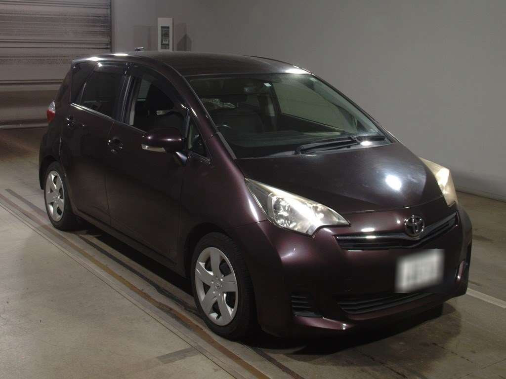 2014 Toyota Ractis NCP120[2]