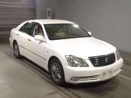 2005 Toyota Crown