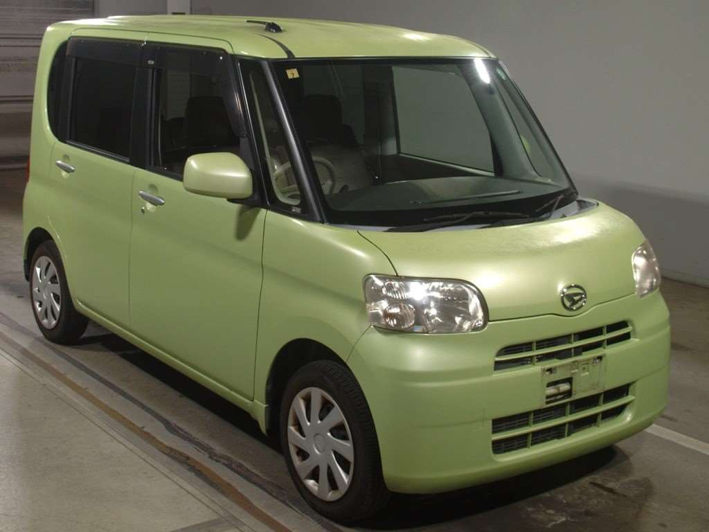 2012 Daihatsu Tanto L375S[2]