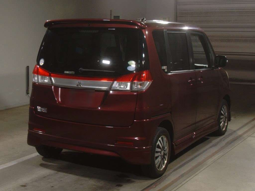 2012 Mitsubishi Delica D2 MB15S[1]