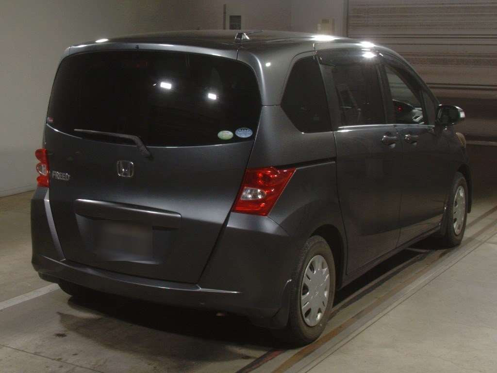 2010 Honda Freed GB3[1]