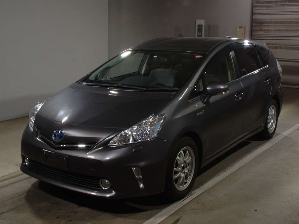 2012 Toyota Prius alpha ZVW41W[0]