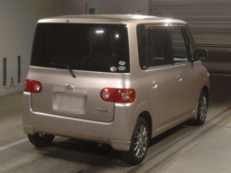 2005 Daihatsu Tanto