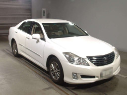 2009 Toyota Crown