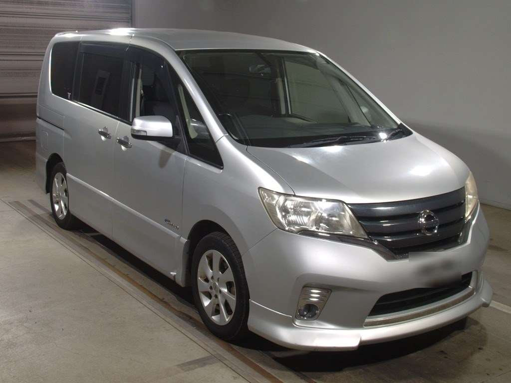 2013 Nissan Serena HFC26[2]