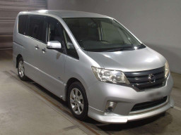 2013 Nissan Serena