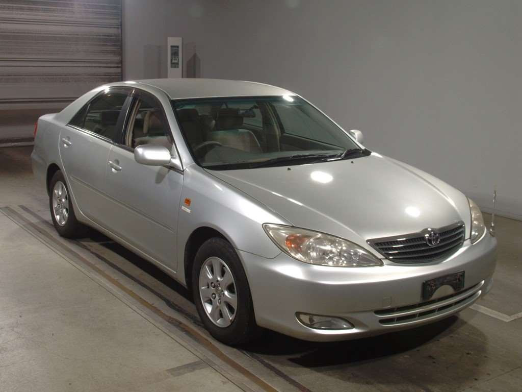 2001 Toyota Camry ACV30[2]