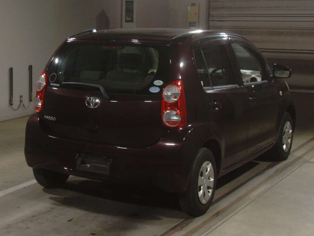 2011 Toyota Passo KGC30[1]