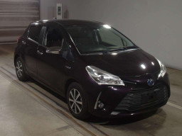 2017 Toyota Vitz