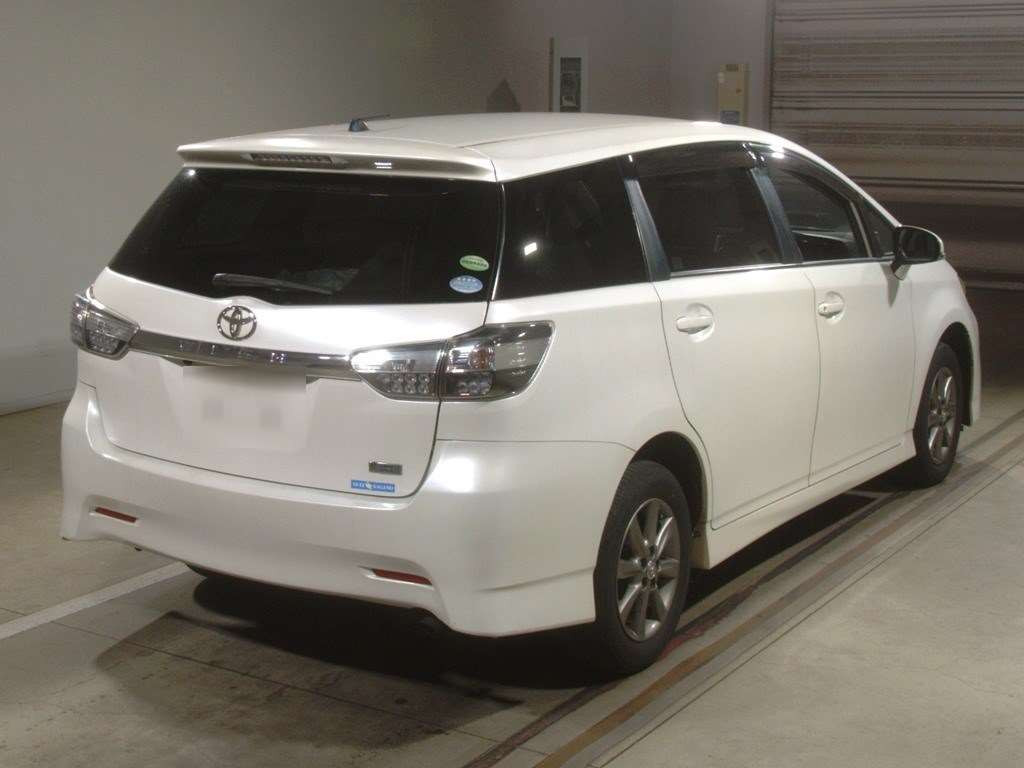 2013 Toyota Wish ZGE25W[1]