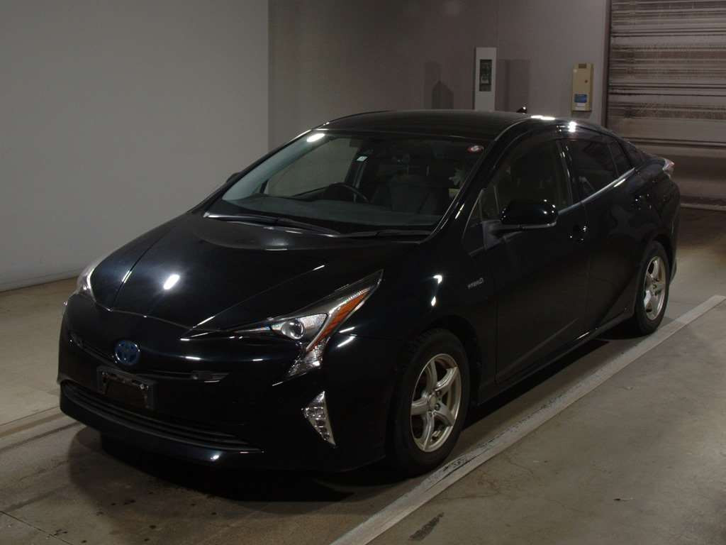 2017 Toyota Prius ZVW55[0]