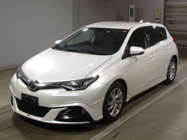 2015 Toyota Auris