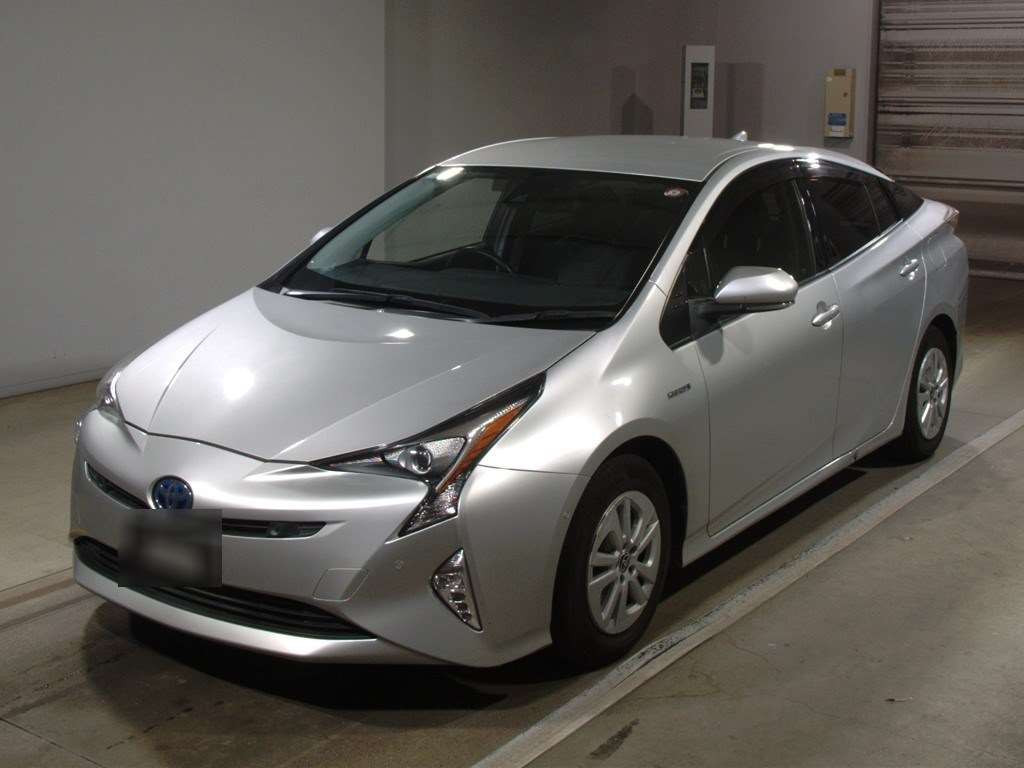 2018 Toyota Prius ZVW50[0]