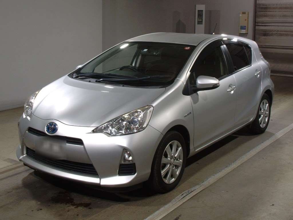 2014 Toyota Aqua NHP10[0]