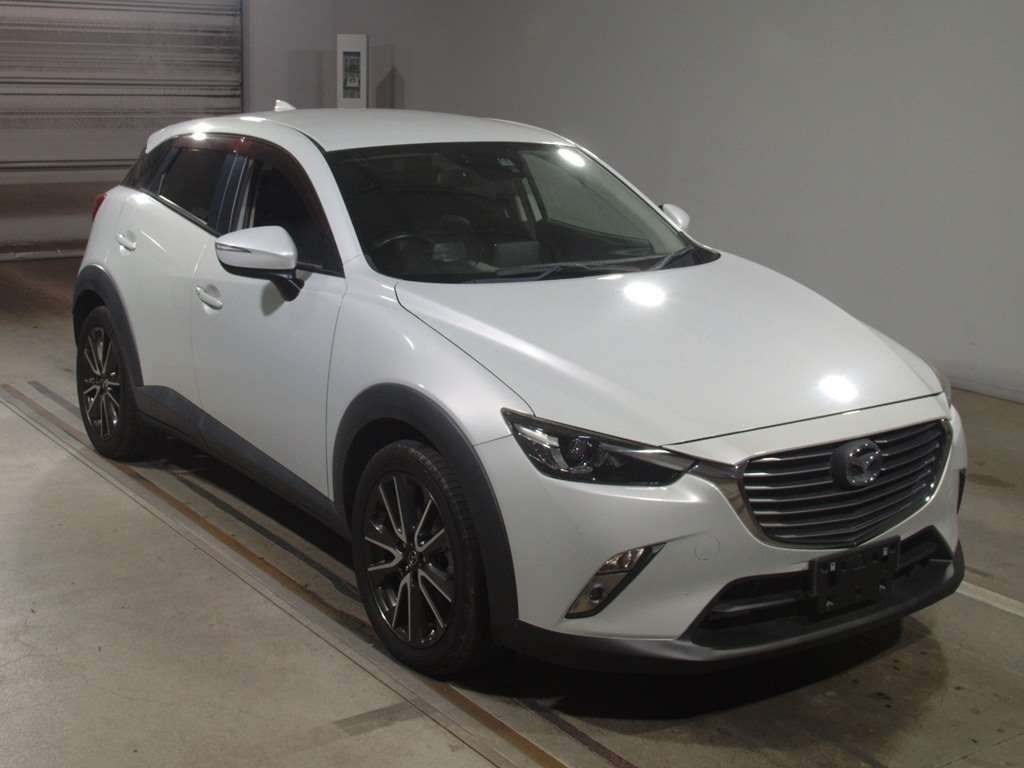 2015 Mazda CX-3 DK5FW[2]