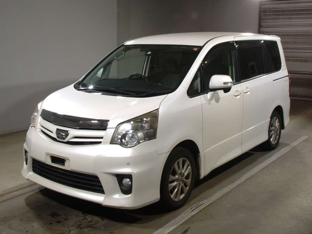 2010 Toyota Noah ZRR70W[0]