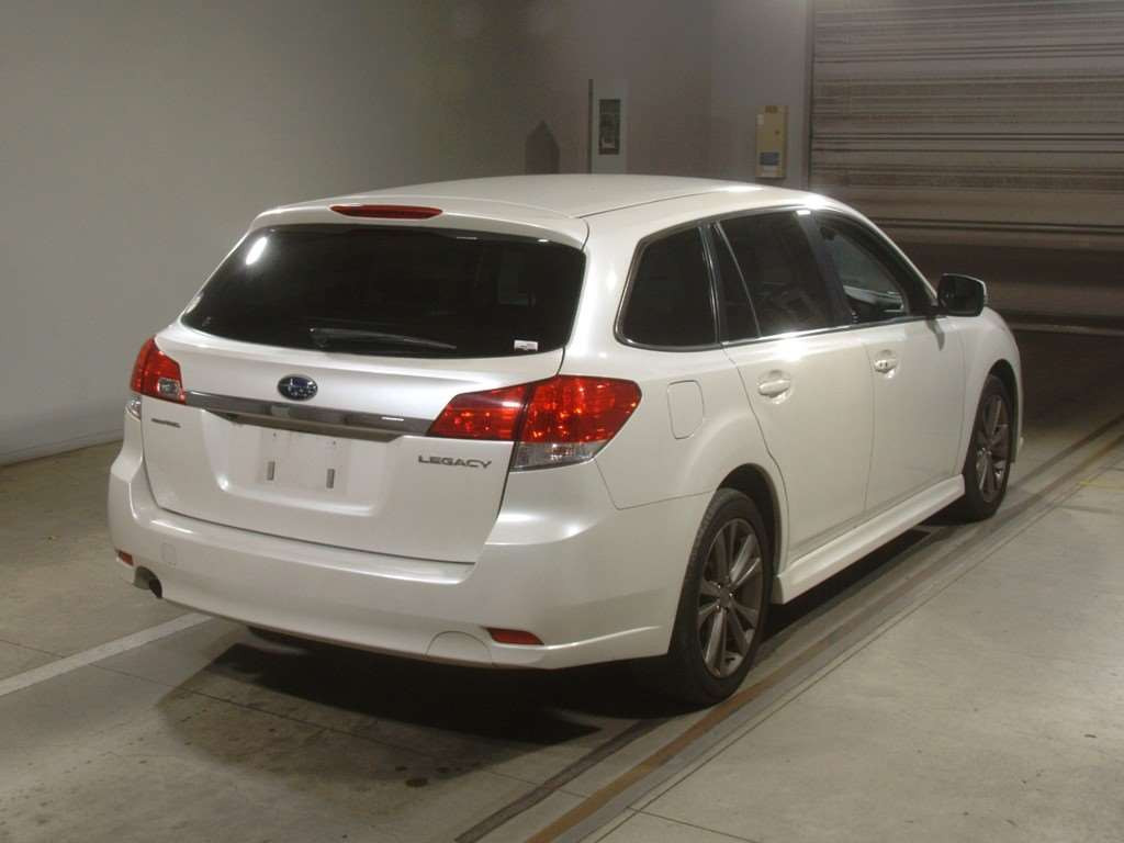 2013 Subaru Legacy Touring Wagon BRM[1]