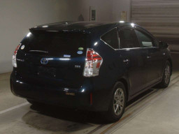 2016 Toyota Prius alpha