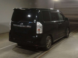 2012 Toyota Voxy