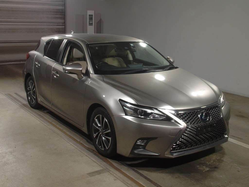 2018 Lexus CT ZWA10[2]