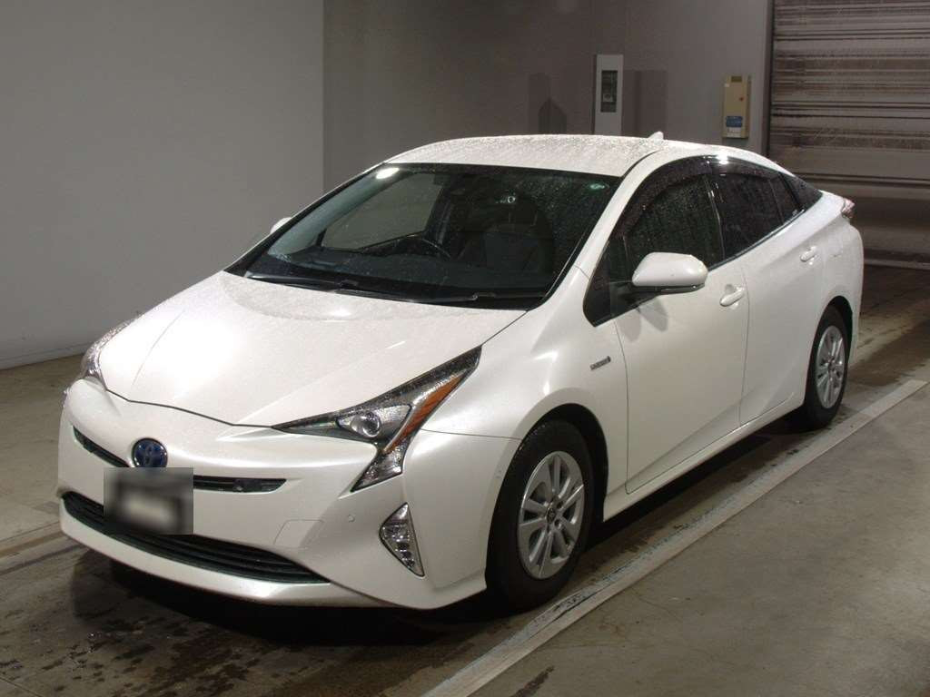 2017 Toyota Prius ZVW50[0]