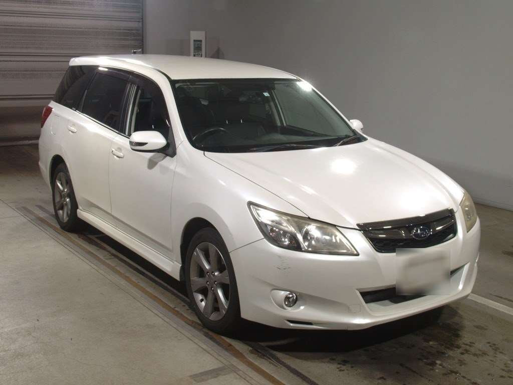 2012 Subaru Exiga YA4[2]