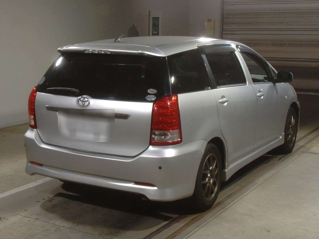 2006 Toyota Wish ZNE10G[1]