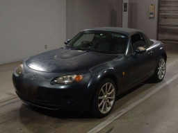 2005 Mazda Roadster