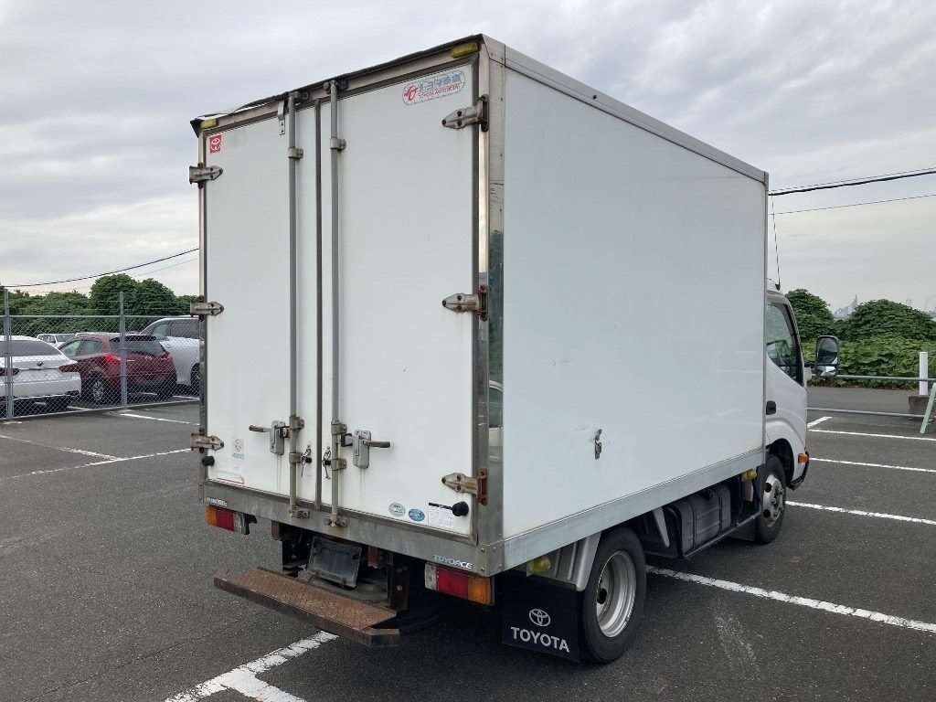 2011 Toyota Toyoace Truck XZU605[1]