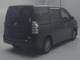 2012 Toyota Voxy